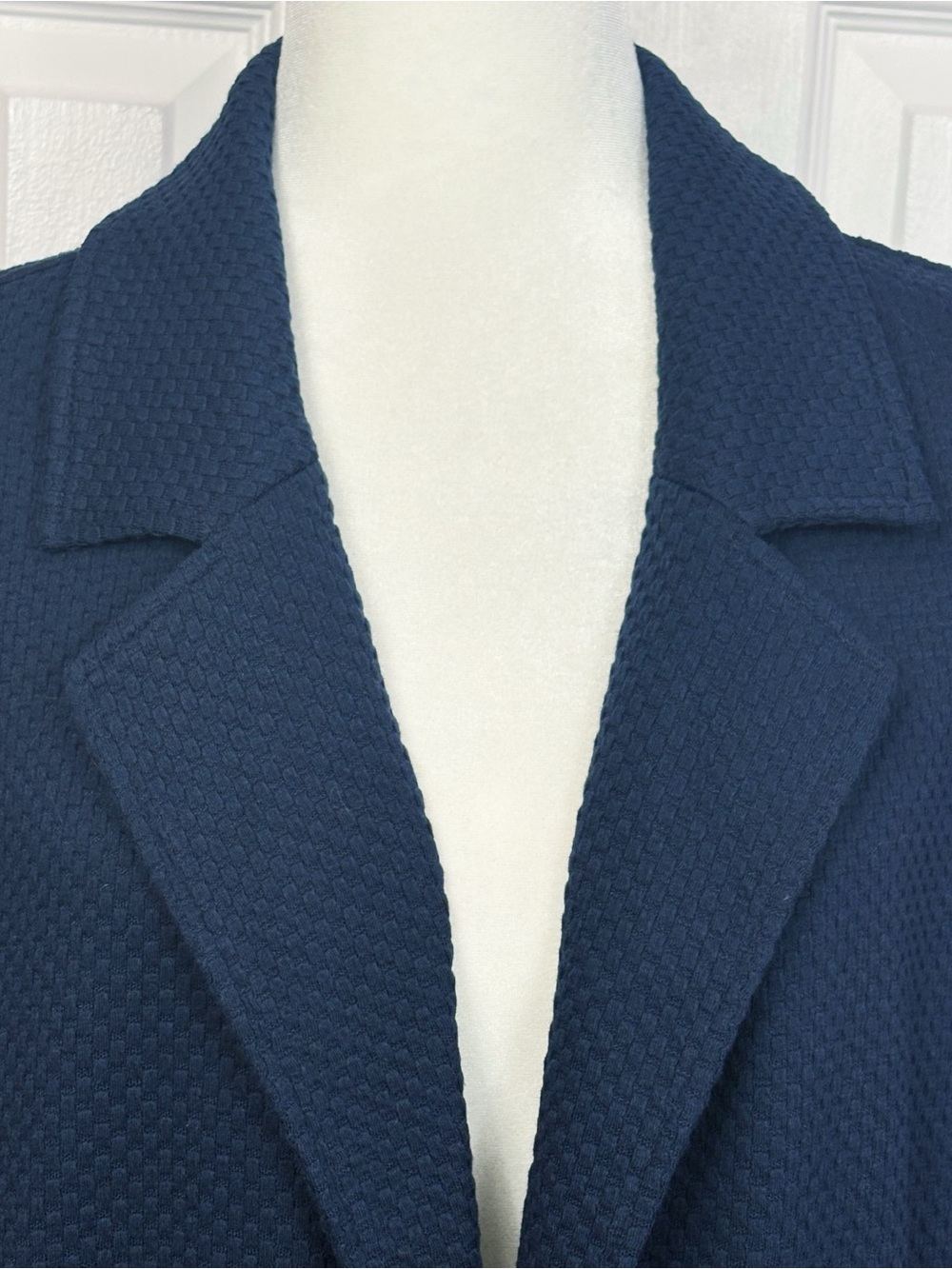 NWT CJ Banks Navy Blue Textured Knit Open Front Shacket Blazer 1X - Picture 3 of 16